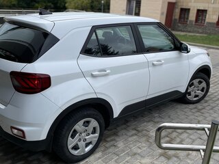 2020 Hyundai Venue I, белый, 1676713 рублей, вид 5