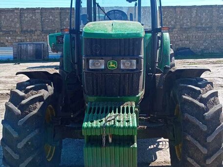 2020 John Deere 6000 Series, зелёный, 6250000 рублей, вид 3