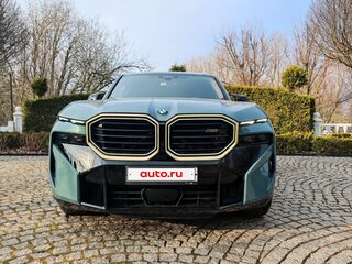 2023 BMW XM, зелёный, 13100000 рублей, вид 2