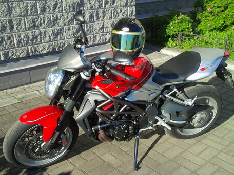 2010 MV Agusta Brutale 1090, красный, 495000 рублей, вид 1