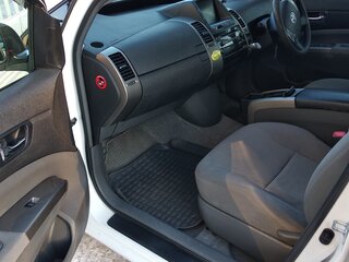 2011 Toyota Prius JDM II Рестайлинг (XW20), белый, 850000 рублей, вид 5