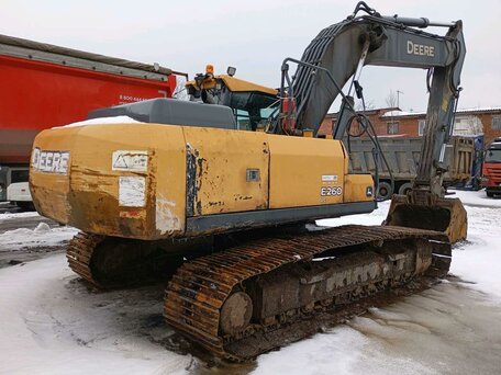 2018 John Deere E260LC, жёлтый, 6627200 рублей, вид 3