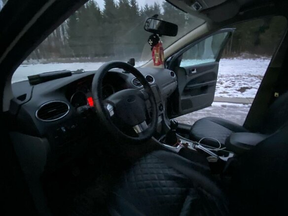 2008 Ford Focus II Рестайлинг, чёрный, 690000 рублей - вид 12