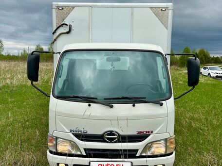 2013 Hino Series 300 (Dutro), белый, 2470000 рублей, вид 1