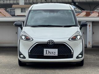 2022 Toyota Sienta II Рестайлинг, белый, 1040005 рублей, вид 3