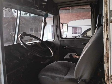 1992 Mercedes-Benz Vario, белый, 300000 рублей, вид 5