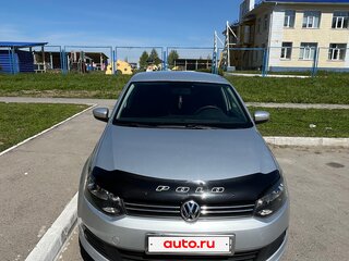2013 Volkswagen Polo V, серебристый, 725000 рублей, вид 2
