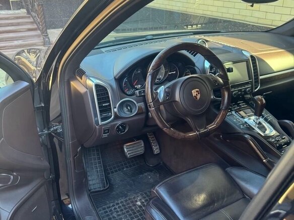 2012 Porsche Cayenne S II (958), чёрный, 2250000 рублей - вид 11