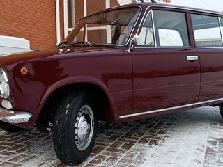 1971 Lada (ВАЗ) 2102, пурпурный, 6000000 рублей, вид 1