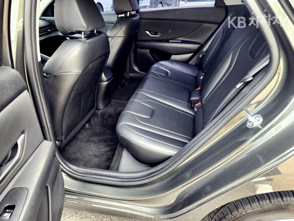 2023 Hyundai Avante VII, серый, 1431000 рублей - вид 10