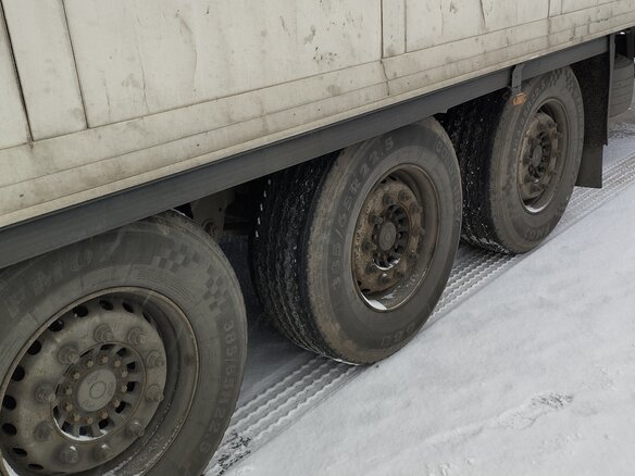 2008 Schmitz Cargobull SKO, белый, 2550000 рублей - вид 2