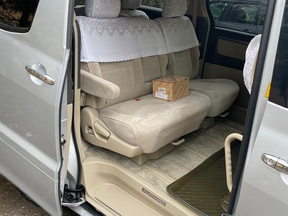 2007 Toyota Alphard I Рестайлинг, серебристый, 1840000 рублей - вид 10