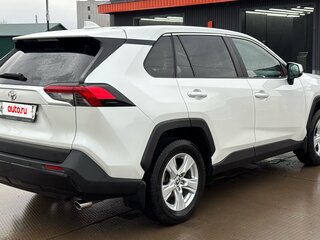 2019 Toyota RAV4 V (XA50), белый, 3550000 рублей, вид 3