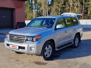 2014 Toyota Land Cruiser 200 Series Рестайлинг 1, серебристый, 4489999 рублей, вид 1