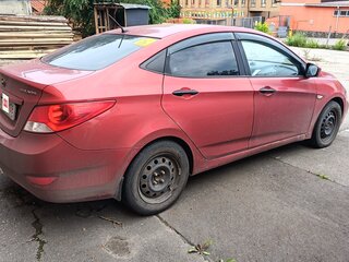 2011 Hyundai Solaris I, красный, 900000 рублей, вид 2