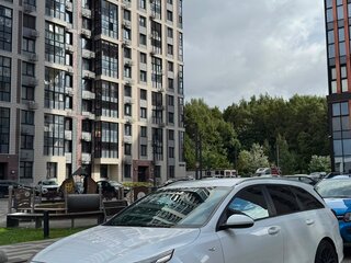 2019 Kia Ceed III, белый, 1390000 рублей, вид 4