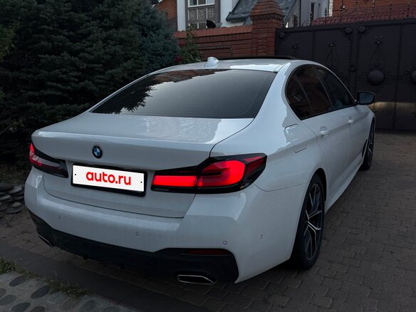 2023 BMW 5 серии 530i VII (G30/G31/G38) Рестайлинг, белый, 5090000 рублей - вид 1