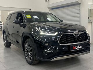 2026 Toyota Highlander IV (XU70), чёрный, 5499000 рублей, вид 3