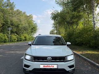 2018 Volkswagen Tiguan II, белый, 1599000 рублей, вид 2