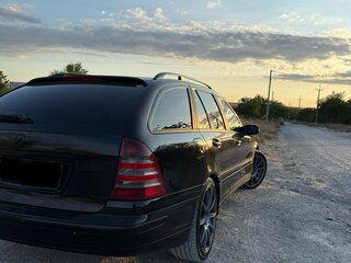 2005 Mercedes-Benz C-Класс 220 II (W203) Рестайлинг, чёрный, 720000 рублей, вид 5