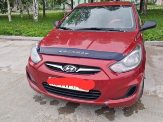 2011 Hyundai Solaris I, красный, 620000 рублей, вид 3