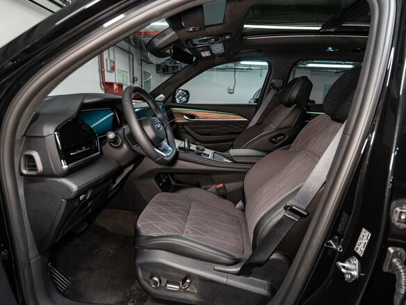 2026 Geely Monjaro I Рестайлинг, чёрный, 4599990 рублей - вид 12
