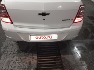 2014 Chevrolet Cobalt II, белый, 400000 рублей, вид 5