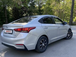 2017 Hyundai Solaris II, серебристый, 1320000 рублей, вид 3