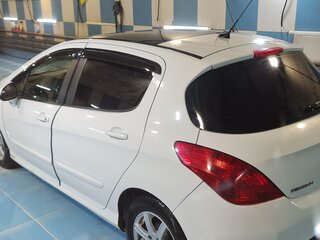 2009 Peugeot 308 I, белый, 650000 рублей, вид 3