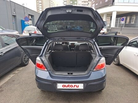 2010 Opel Astra H Рестайлинг, серый, 750000 рублей - вид 3
