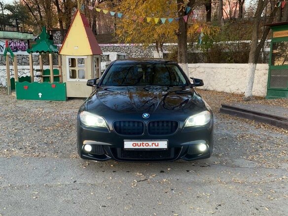 2013 BMW 5 серии 520i VI (F10/F11/F07), чёрный, 2350000 рублей - вид 1