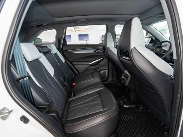 2025 Changan CS75 Plus III, белый, 3669900 рублей - вид 12