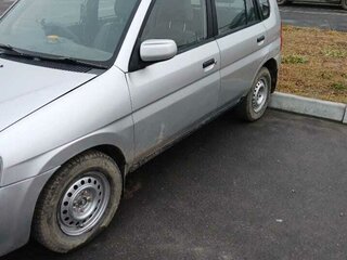 2000 Mazda Demio I (DW), серый, 240000 рублей, вид 3