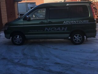1997 Toyota Town Ace Noah III, зелёный, 897000 рублей, вид 5