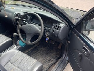 2000 Toyota Corolla VII (E100), зелёный, 250000 рублей, вид 3