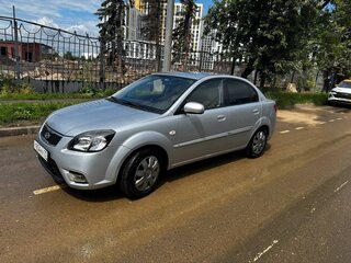 2009 Kia Rio II Рестайлинг, серебристый, 550000 рублей, вид 5