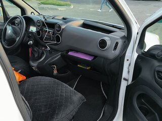 2009 Peugeot Partner II, белый, 420000 рублей, вид 3