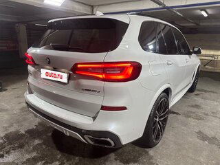 2019 BMW X5 30d IV (G05/G18), белый, 7990000 рублей, вид 4