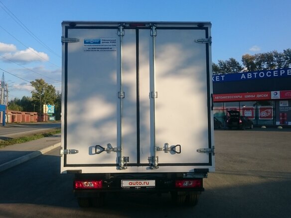 2018 Ford Transit, белый, 3150000 рублей - вид 3