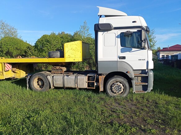2007 Mercedes-Benz Actros, белый, 1350000 рублей - вид 2