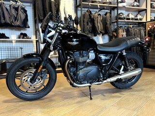 2018 Triumph Street Twin, чёрный, 700000 рублей, вид 4