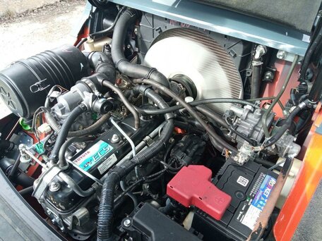 1900 Toyota 8F, красный, 1550000 рублей, вид 3
