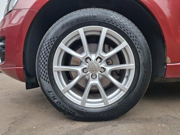 2010 Audi Q5 8tiptronic I (8R), красный - вид 8