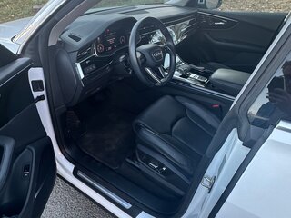 2021 Audi Q8 45 TDI I (4M), белый, 8700000 рублей, вид 5