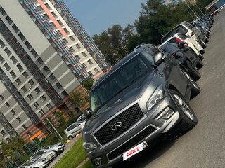 2015 Infiniti QX80 I Рестайлинг, серый, 2800000 рублей, вид 2