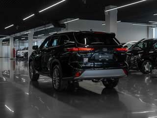 2026 Toyota Highlander IV (XU70), чёрный, 5850000 рублей, вид 5