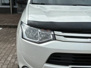 2014 Mitsubishi Outlander III Рестайлинг, белый, 1351000 рублей, вид 4