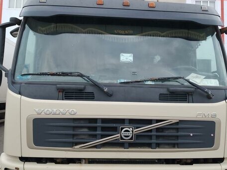 2005 Volvo FM, бежевый, 1750000 рублей, вид 2