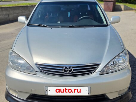 2005 Toyota Camry V (XV30) Рестайлинг, серебристый, 700000 рублей, вид 1