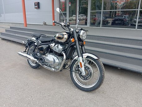 2026 Royal Enfield Classic 650, чёрный, 723000 рублей, вид 3